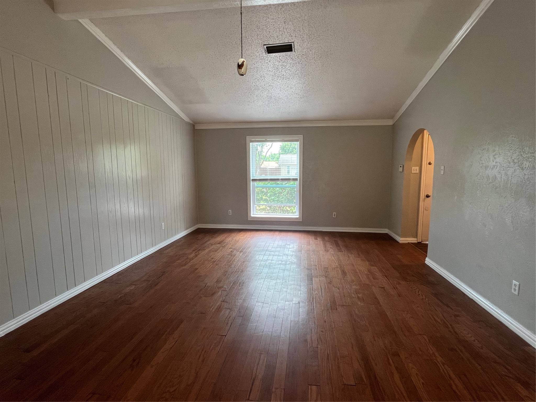 Garland, TX 75040,1057 Sunset CIR