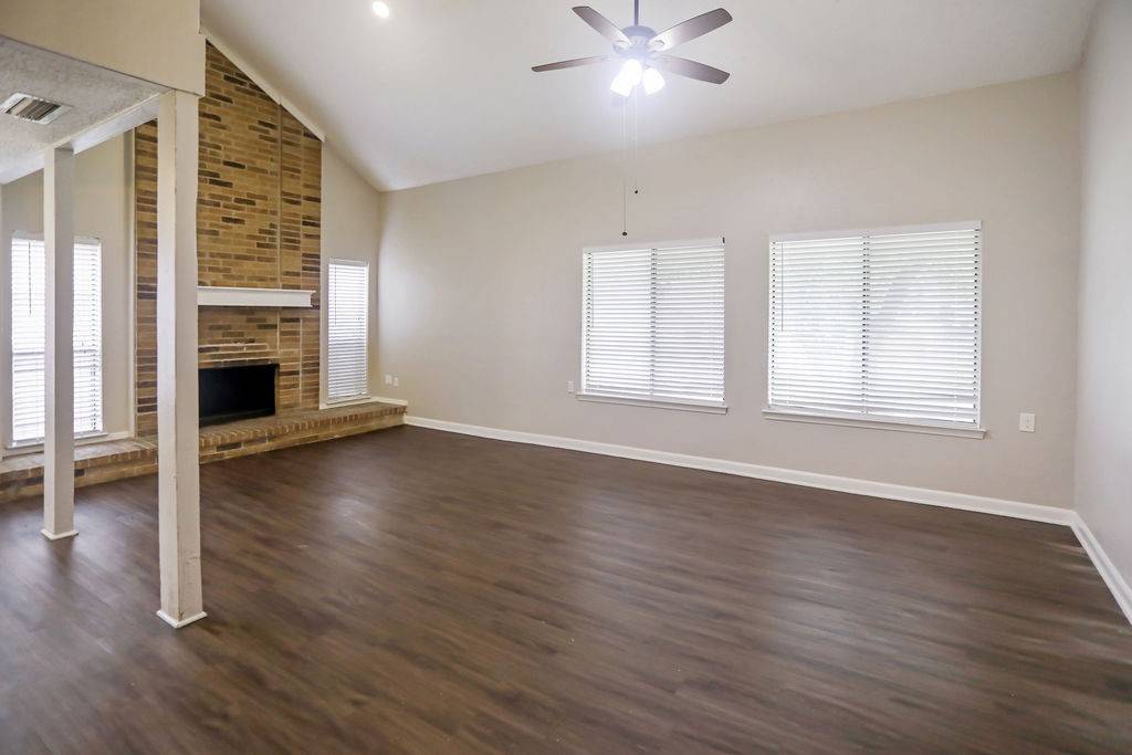Lewisville, TX 75067,725 Holly Oak DR