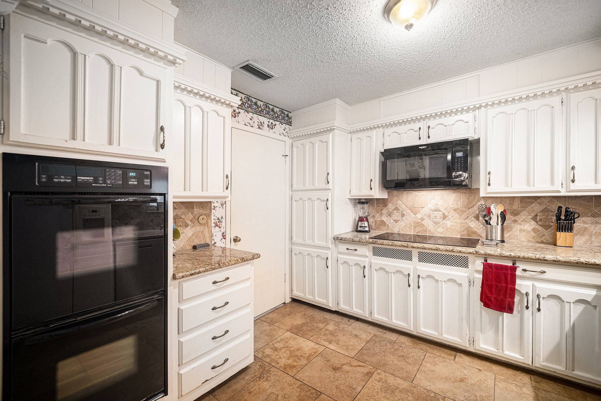 Haltom City, TX 76148,5601 Cherilee LN
