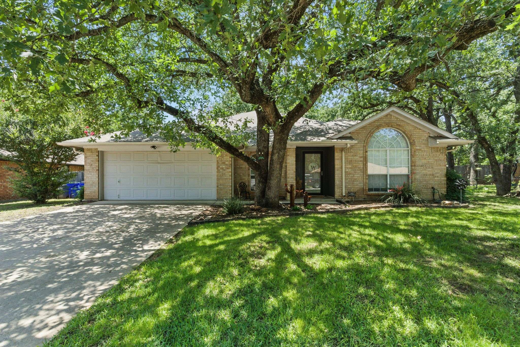 Azle, TX 76020,945 Lake Ridge DR