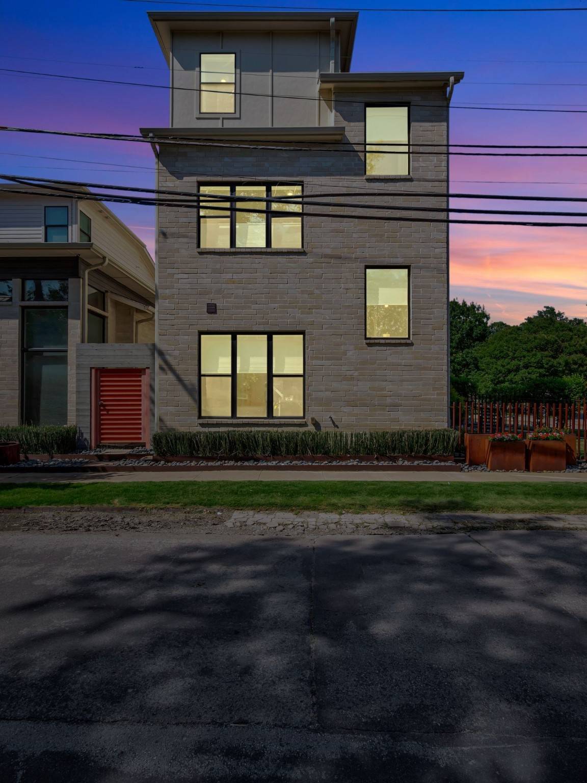 Dallas, TX 75206,2802 Lee ST