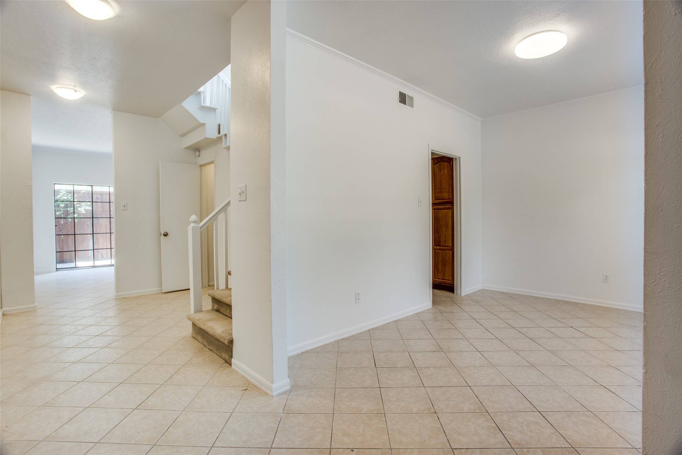 Dallas, TX 75219,3817 Rawlins ST #101