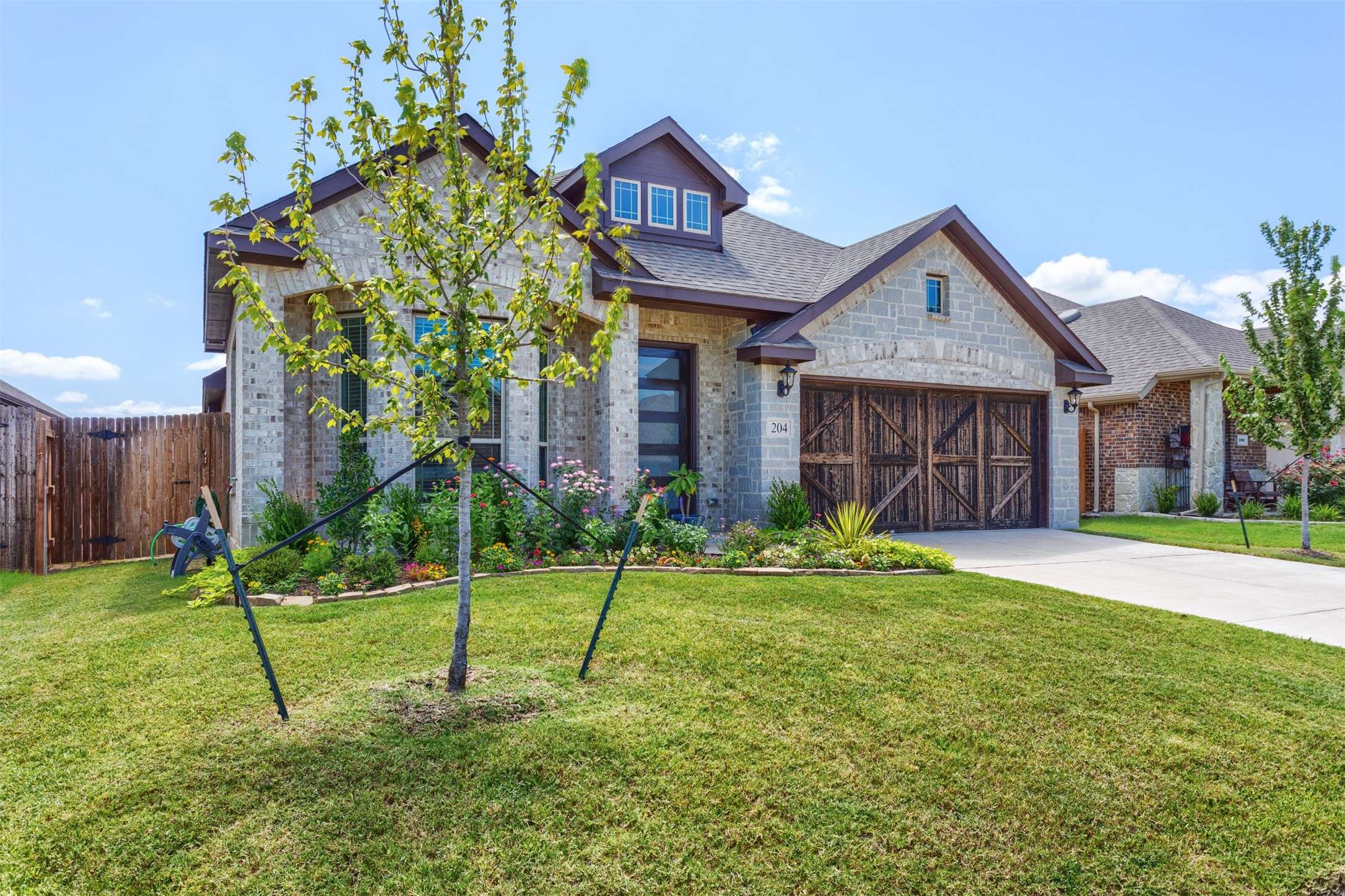 Waxahachie, TX 75165,204 Garden Grove DR