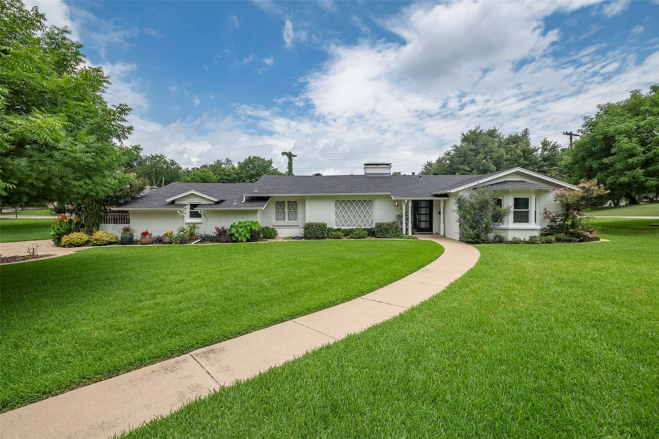 Fort Worth, TX 76116,4141 Shannon DR