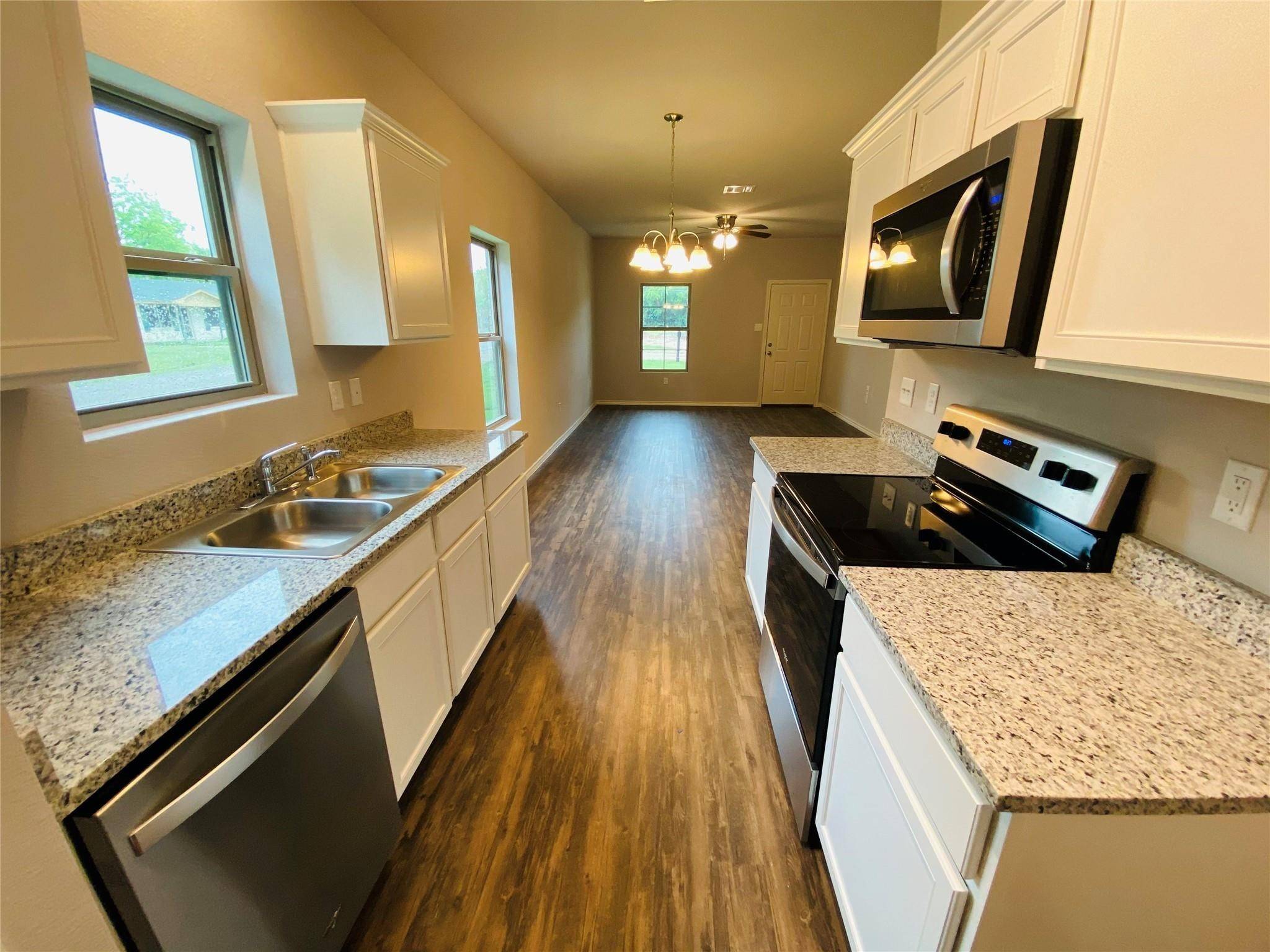 Quinlan, TX 75474,100 Seay ST