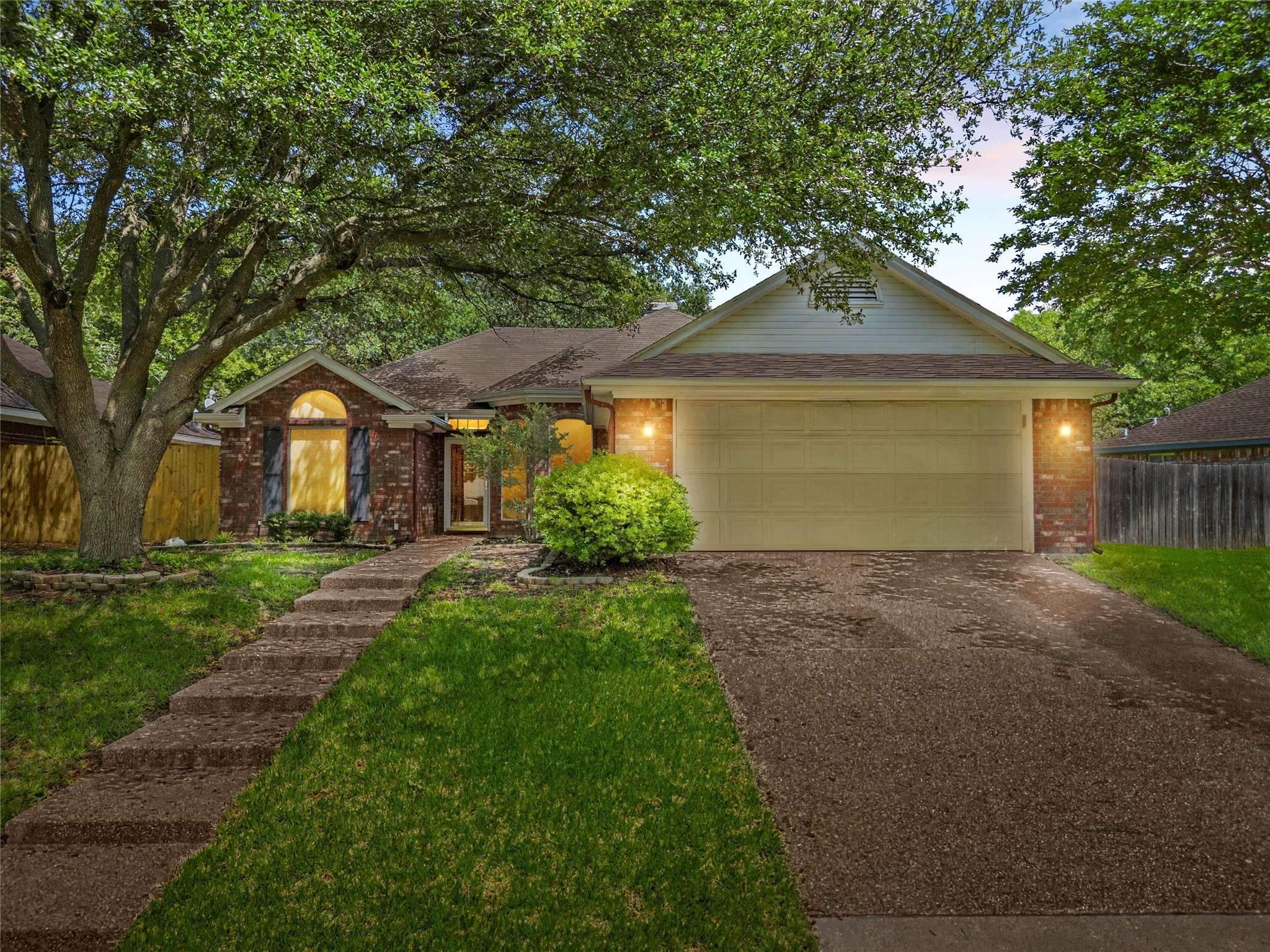 Waco, TX 76712,2008 Real DR