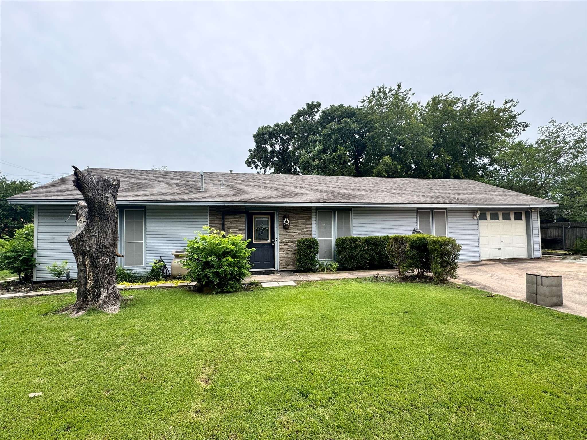 Sanger, TX 76266,702 Wood ST