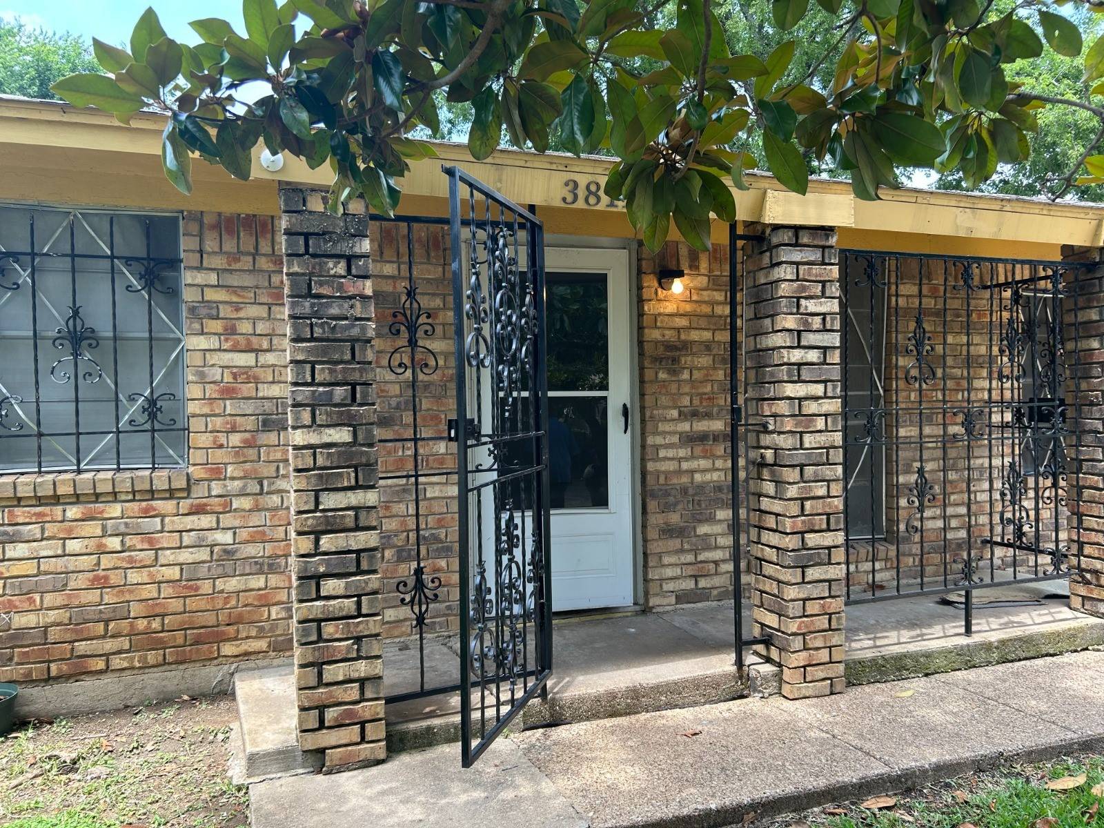 Dallas, TX 75241,3811 Mehalia DR
