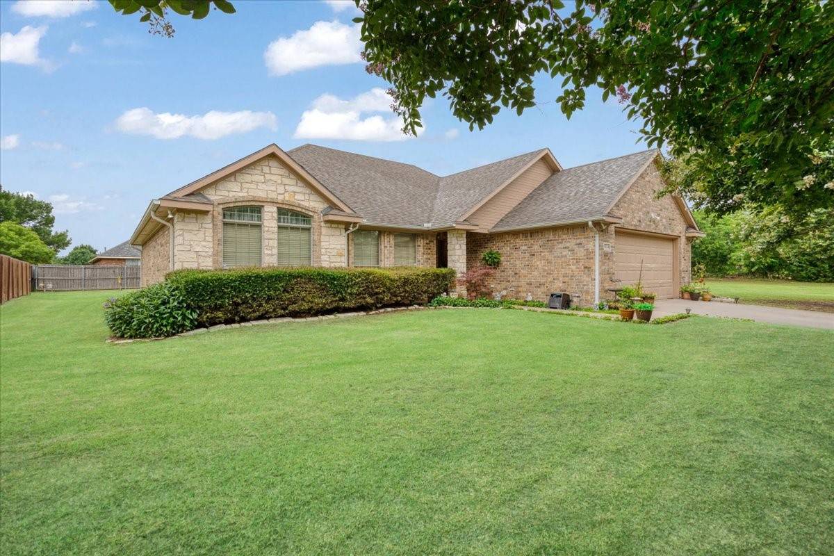 Bonham, TX 75418,2215 Albert Broadfoot ST