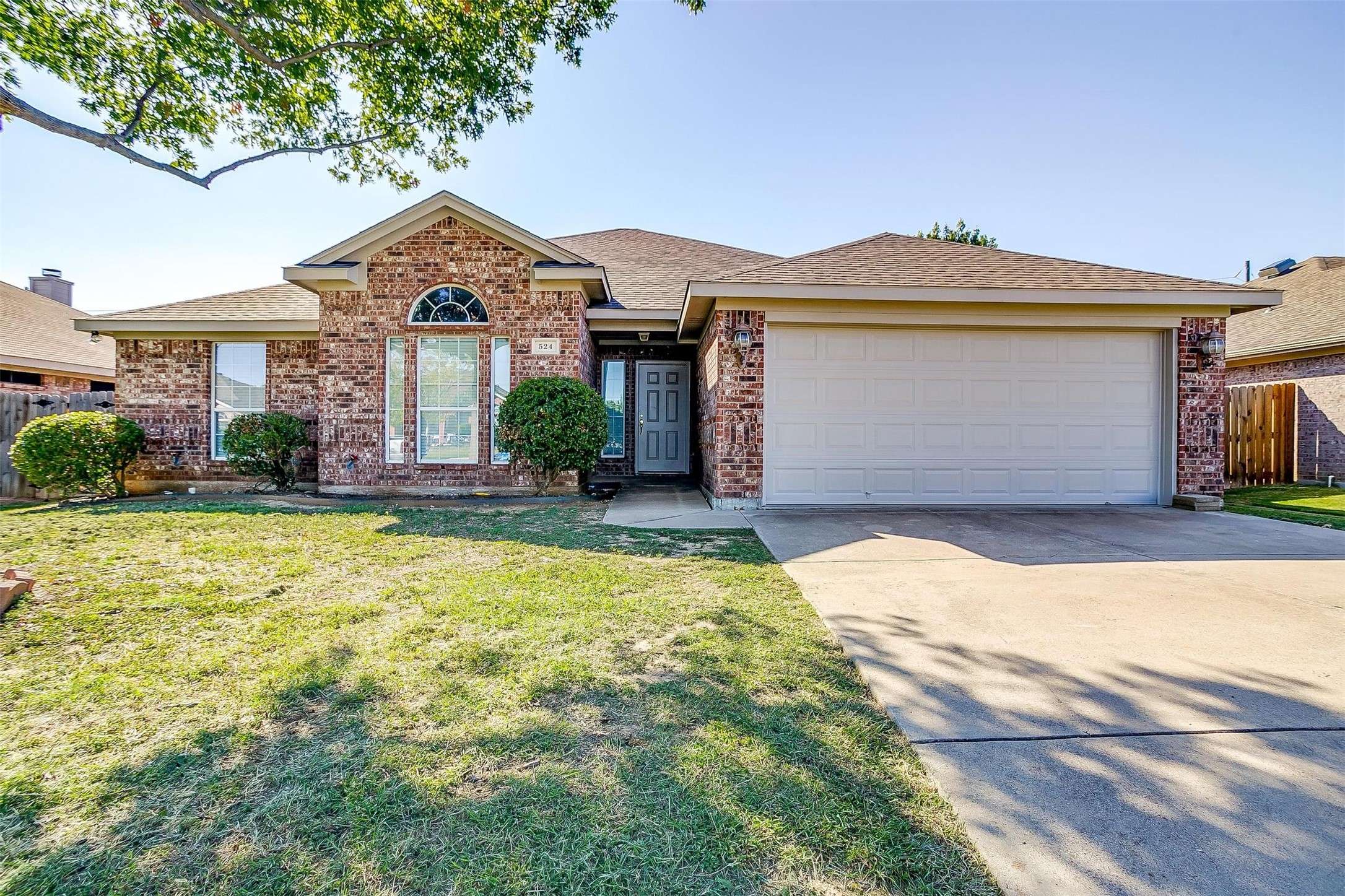 Burleson, TX 76028,524 Thistle Meade CIR