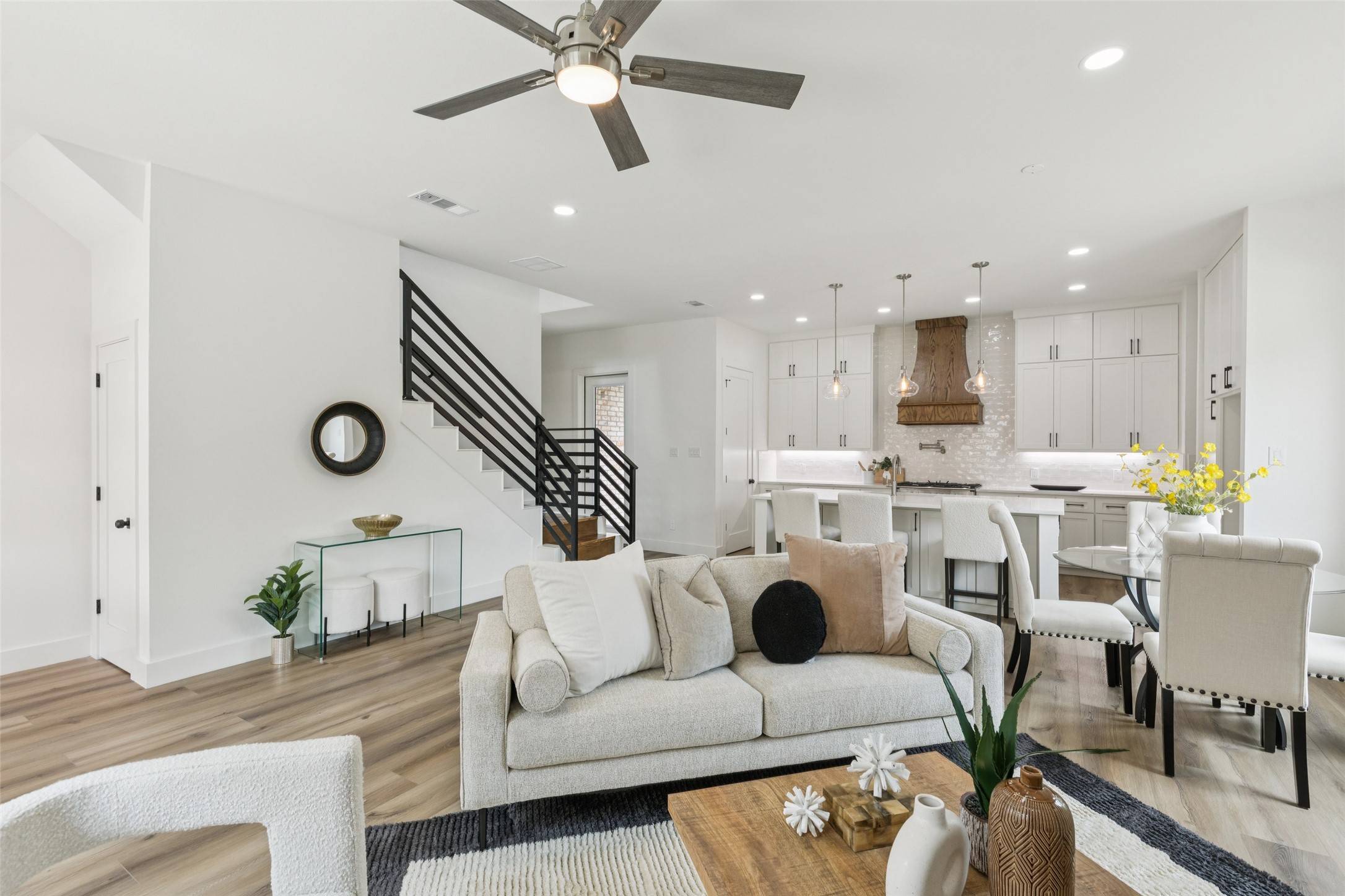 Dallas, TX 75208,1004 W 10th ST