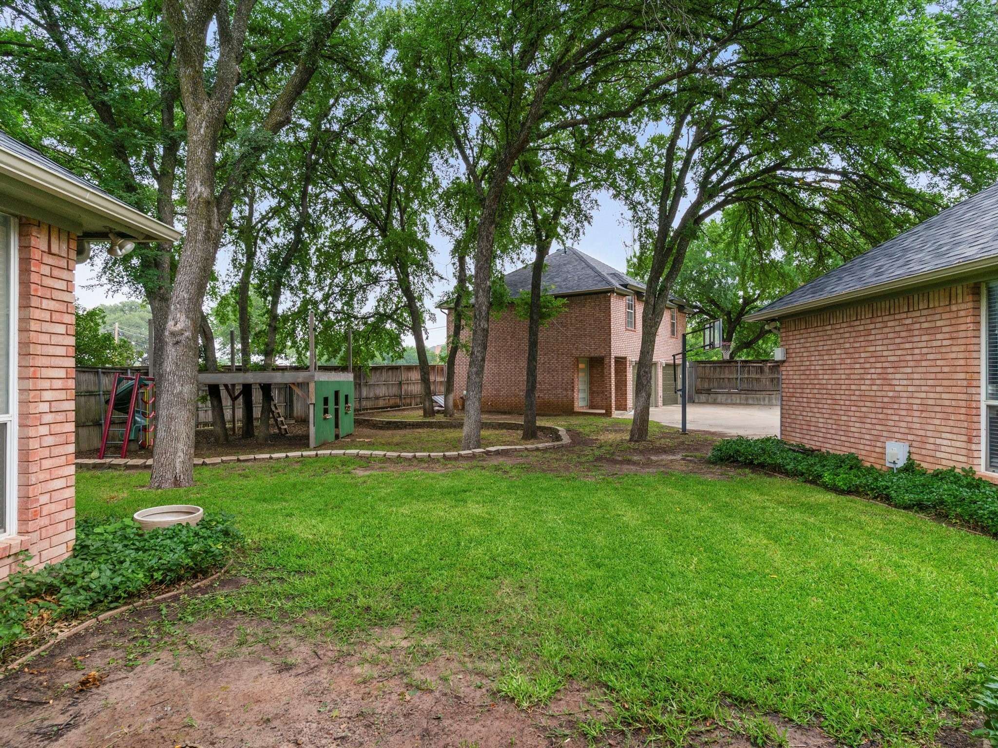 Fort Worth, TX 76179,9120 Timber Oaks DR