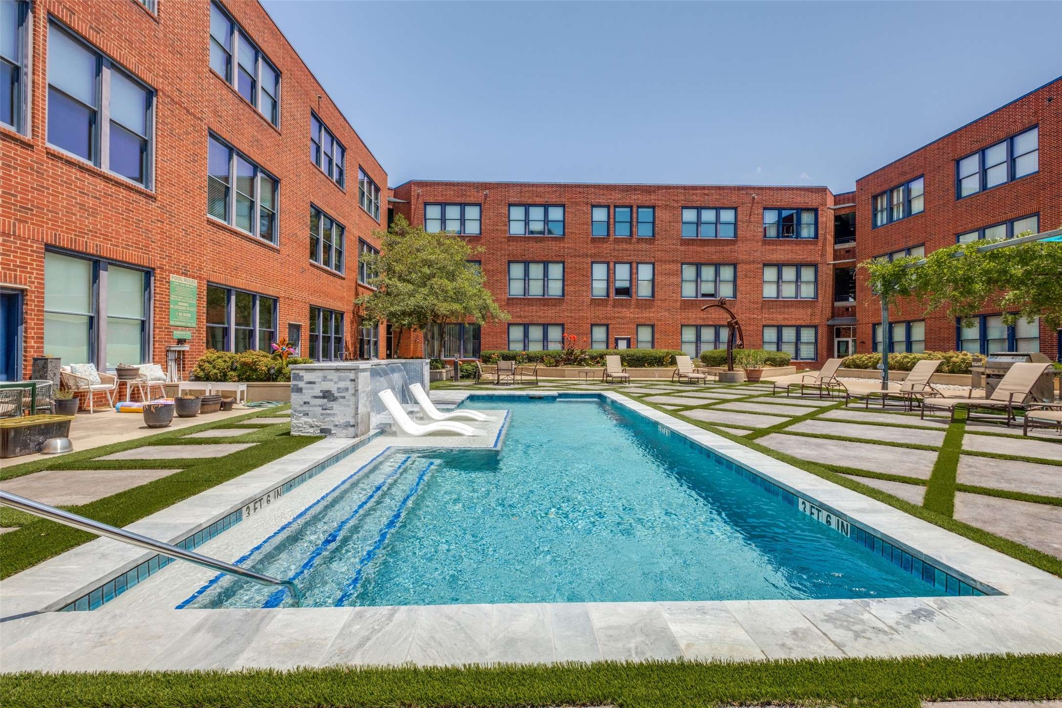 Dallas, TX 75204,2502 Live Oak ST #322