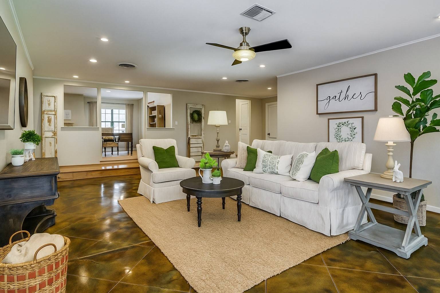 Fort Worth, TX 76109,3644 W Seminary DR