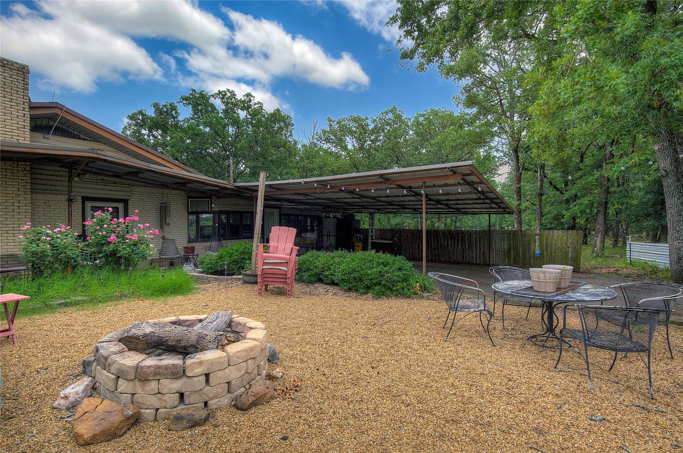 Lone Oak, TX 75453,17133 Farm Road 1567 W