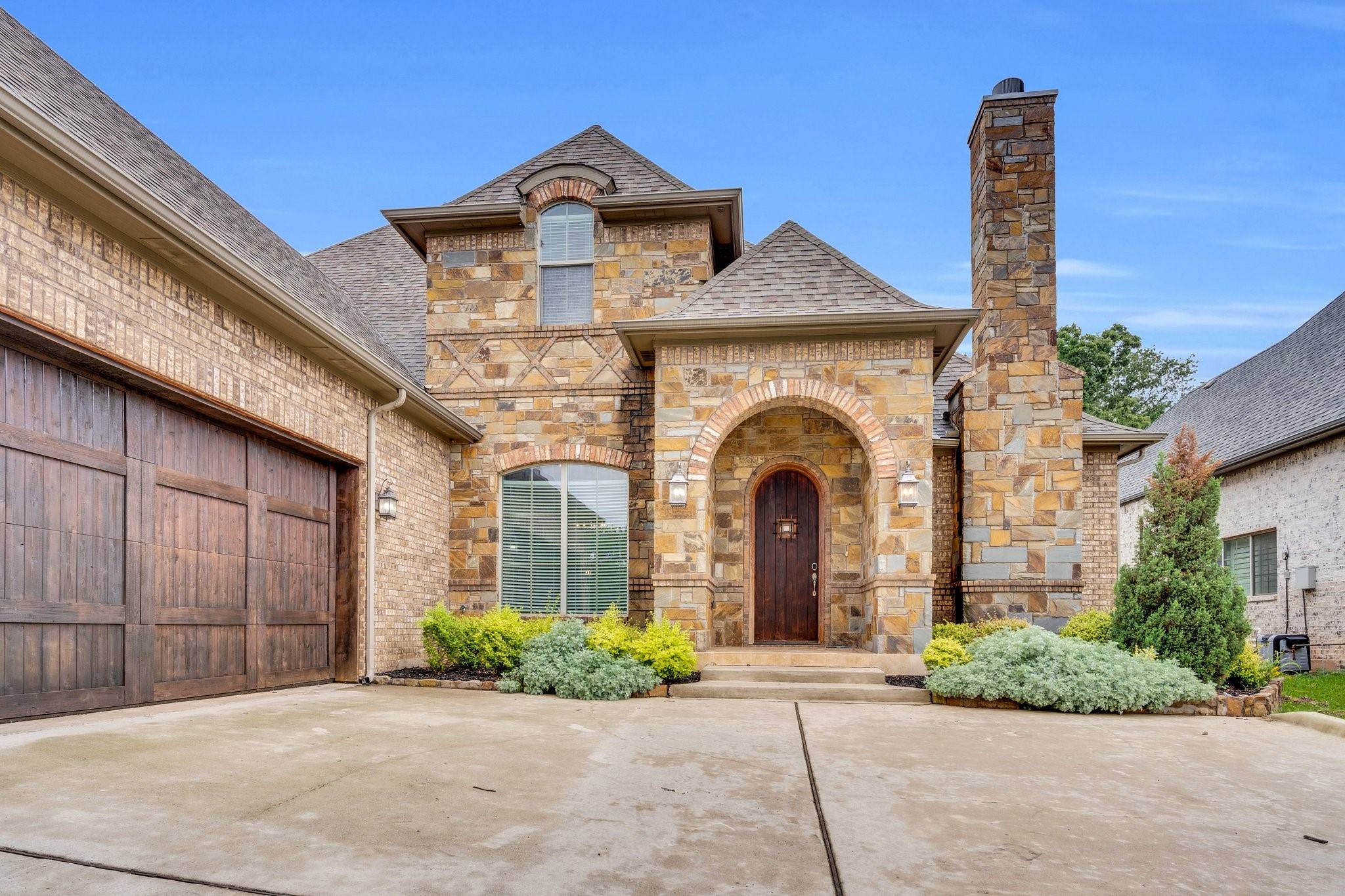 North Richland Hills, TX 76182,6801 Woodland Hills DR
