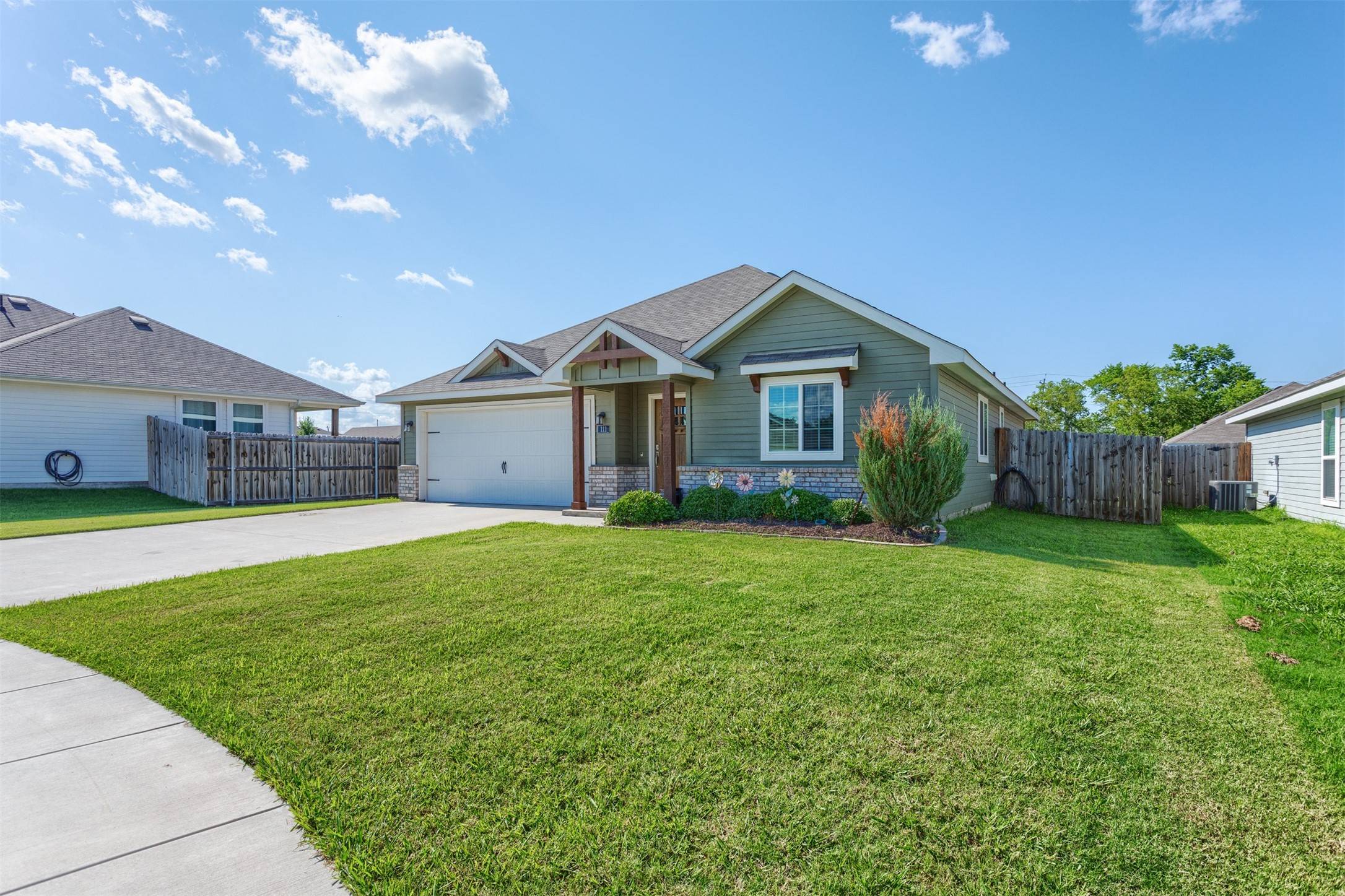 Sanger, TX 76266,111 Arrowhead DR