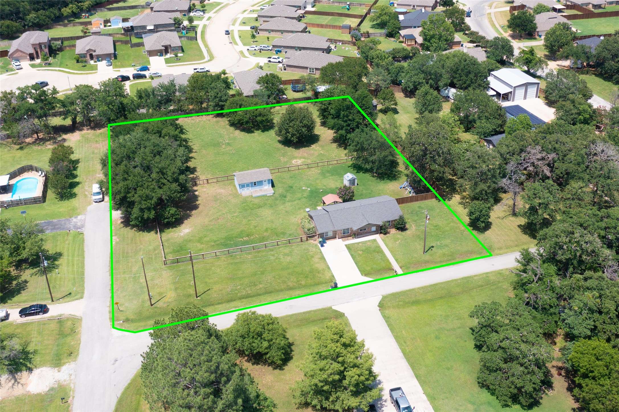 Krugerville, TX 76227,308 Larry RD