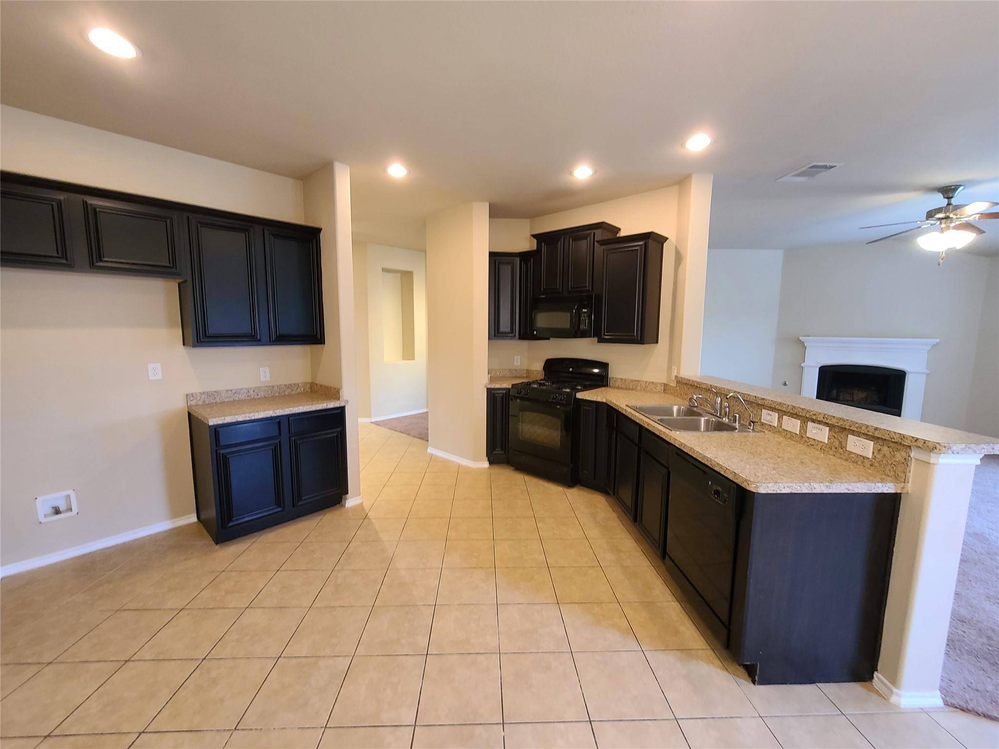 Melissa, TX 75454,512 Basswood LN