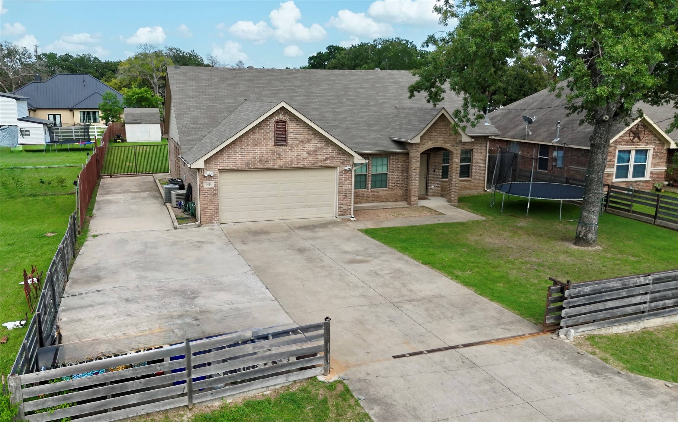 Balch Springs, TX 75180,5414 Wild Oak RD