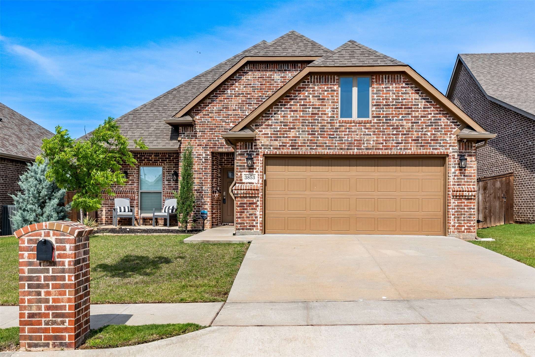 Denison, TX 75020,3853 Iron Ore DR