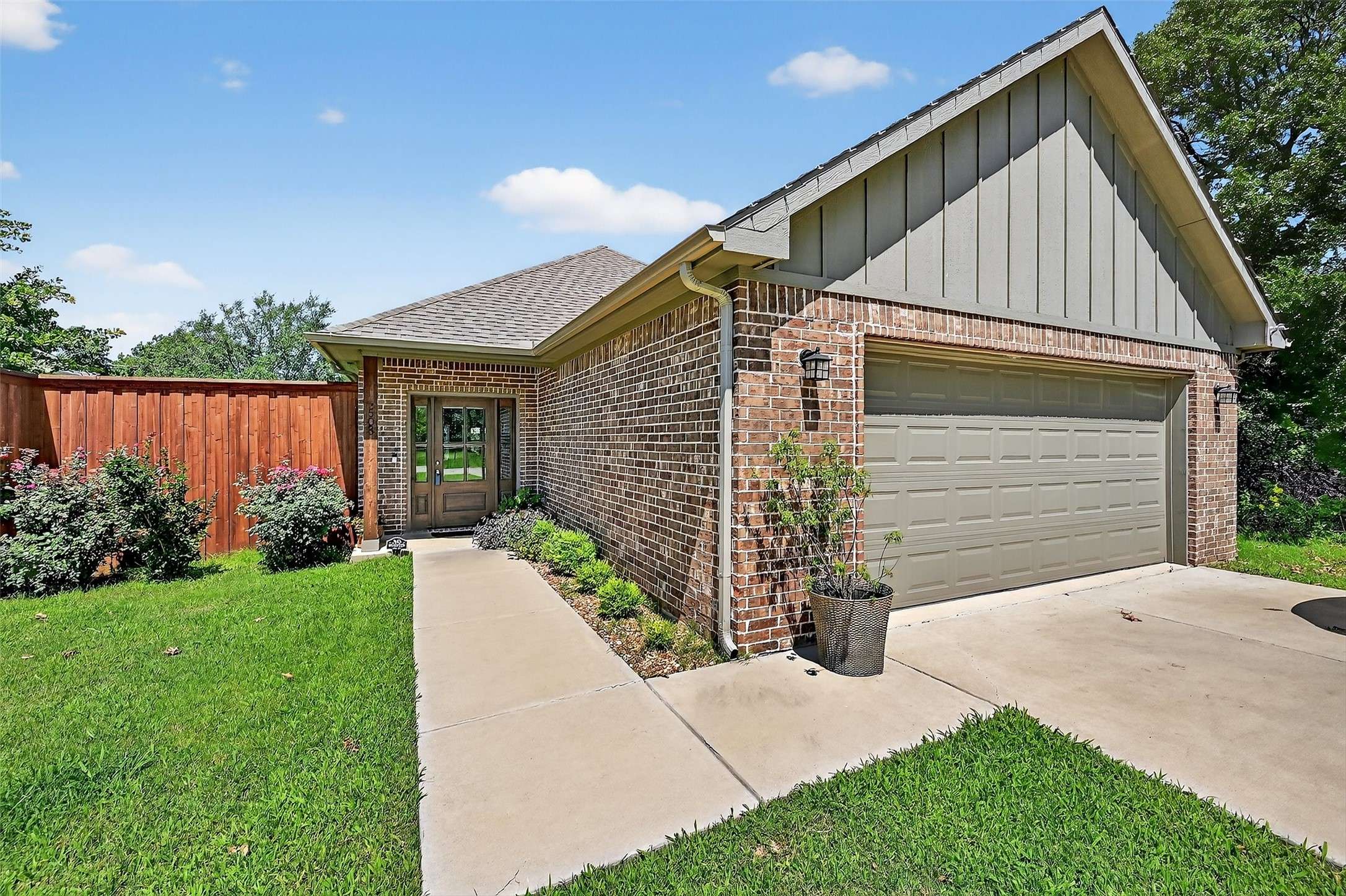 Collinsville, TX 76233,508 Good John ST