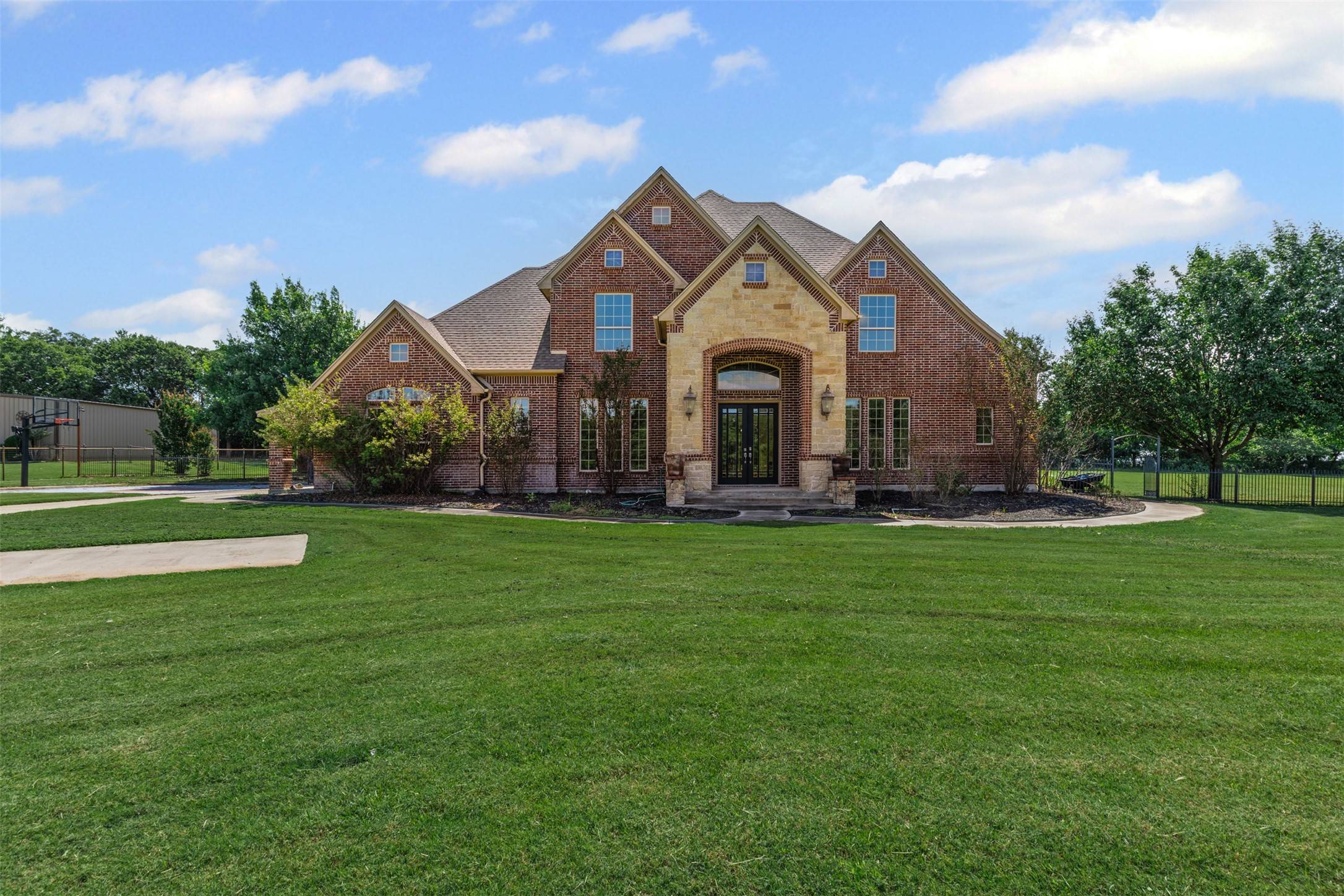 Weatherford, TX 76087,805 S Duncan Creek CT