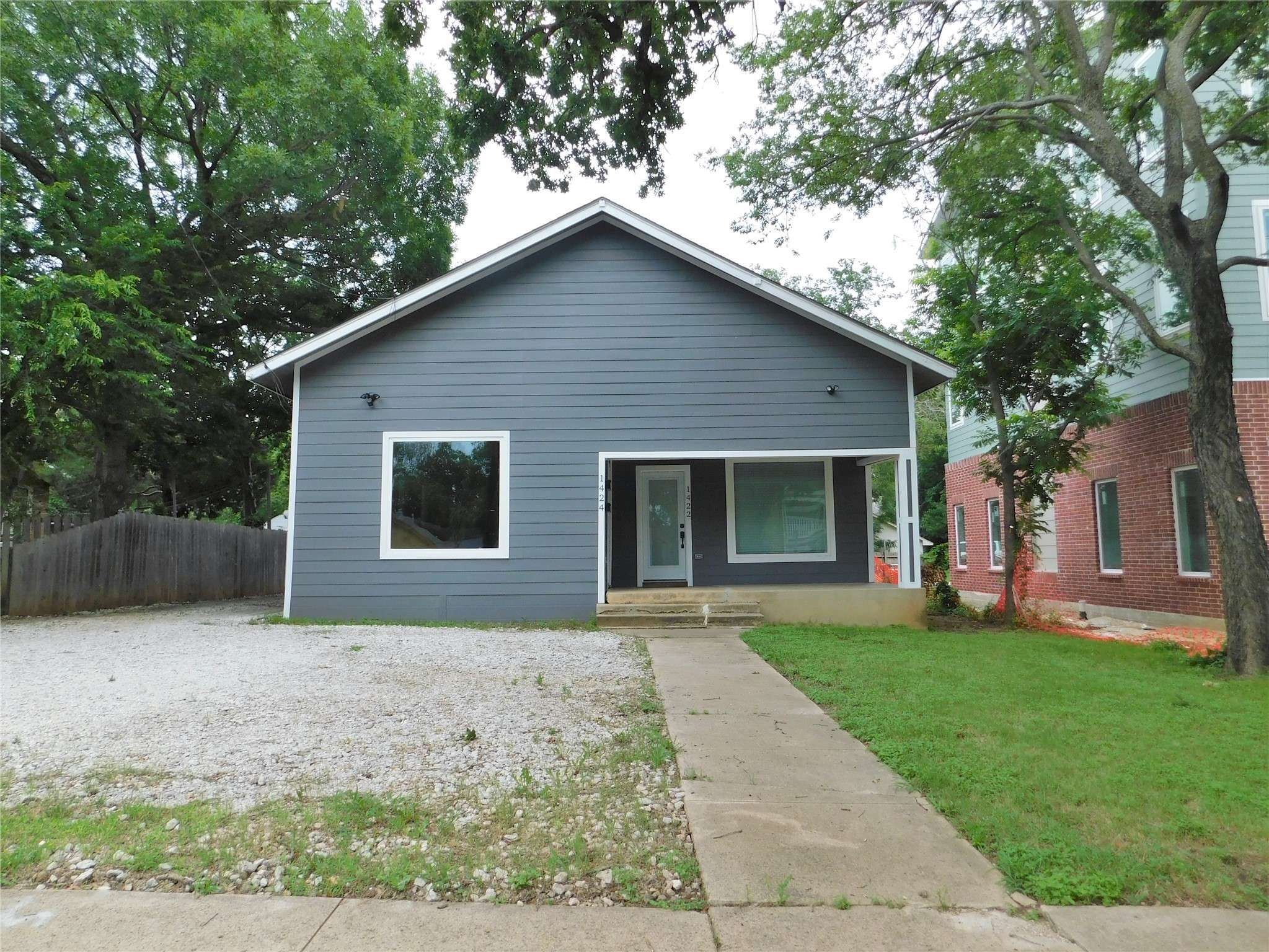 Denton, TX 76201,1422 N Locust ST