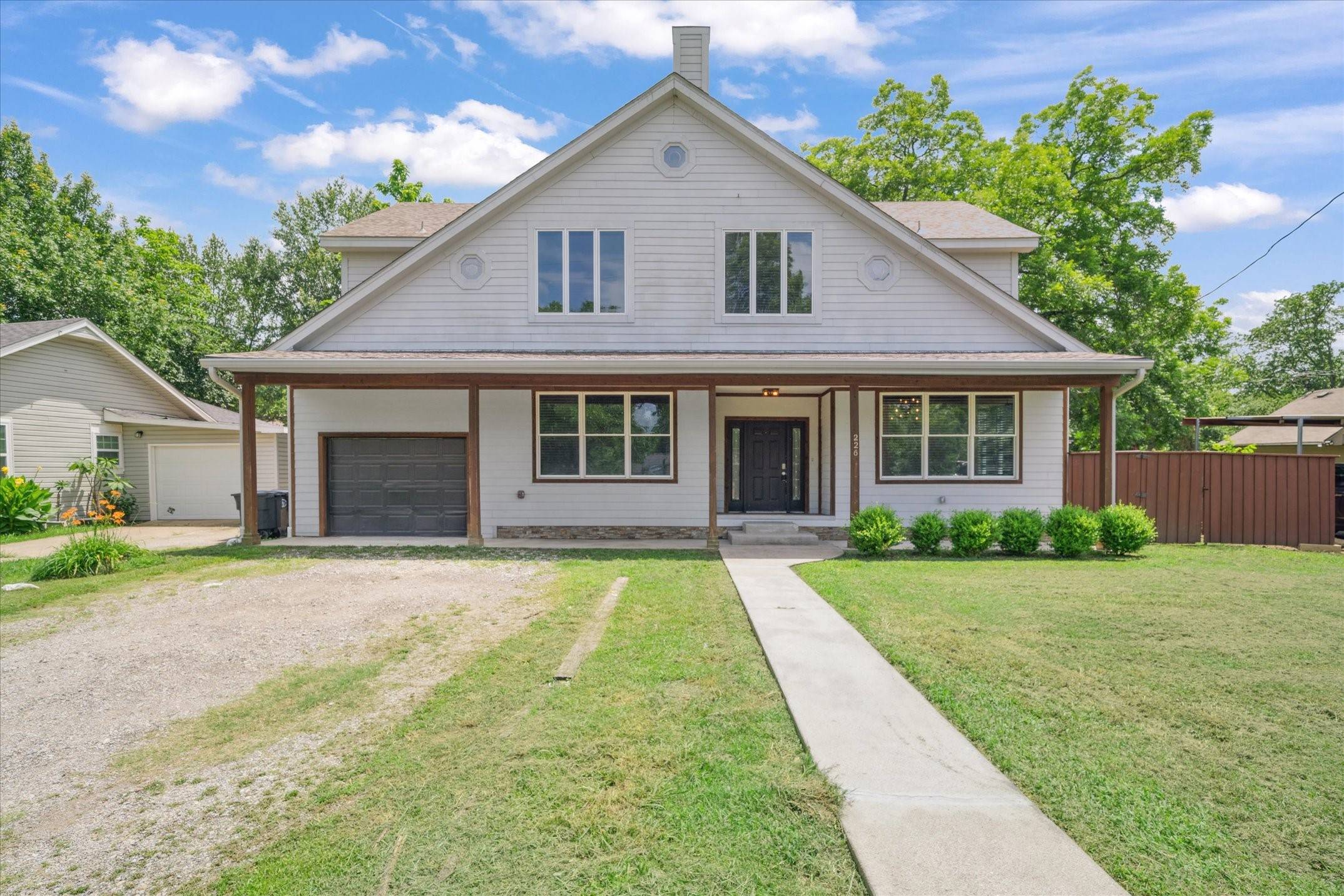Wills Point, TX 75169,226 E North ST