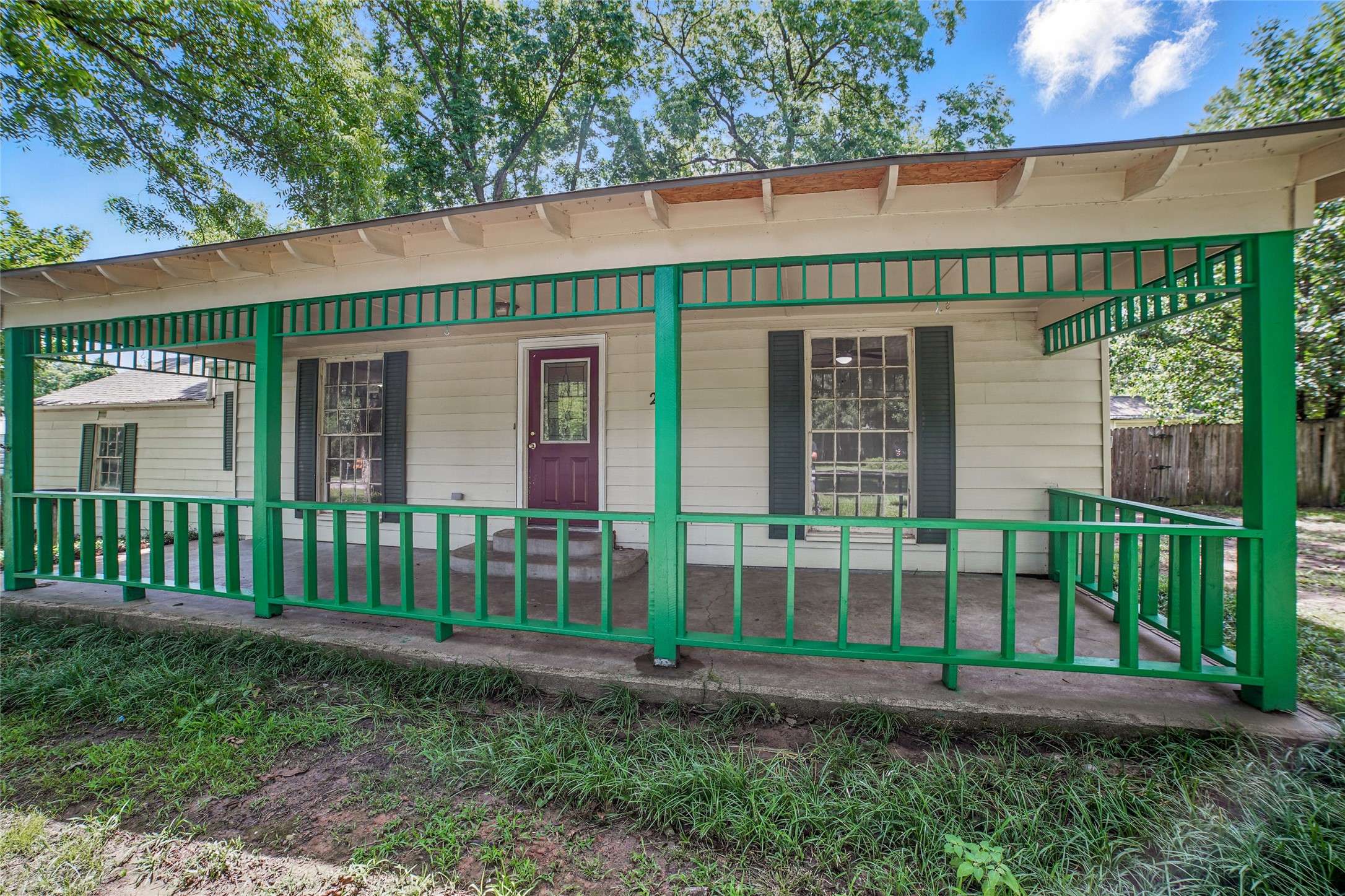 Terrell, TX 75160,208 Grace LN