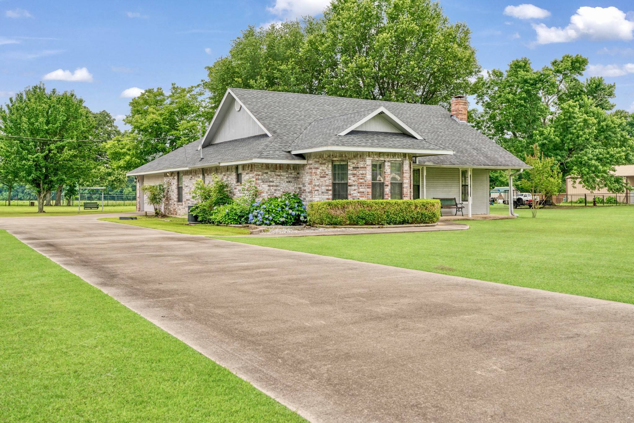 Sumner, TX 75486,158 County Road 32230