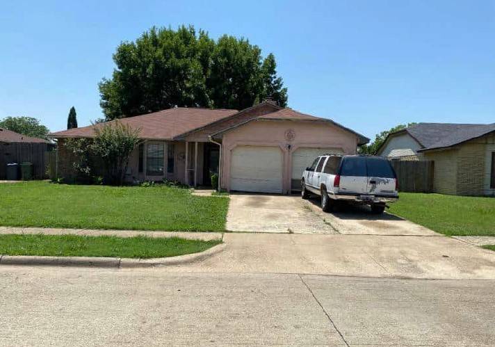 Grand Prairie, TX 75052,2641 Berkshire LN