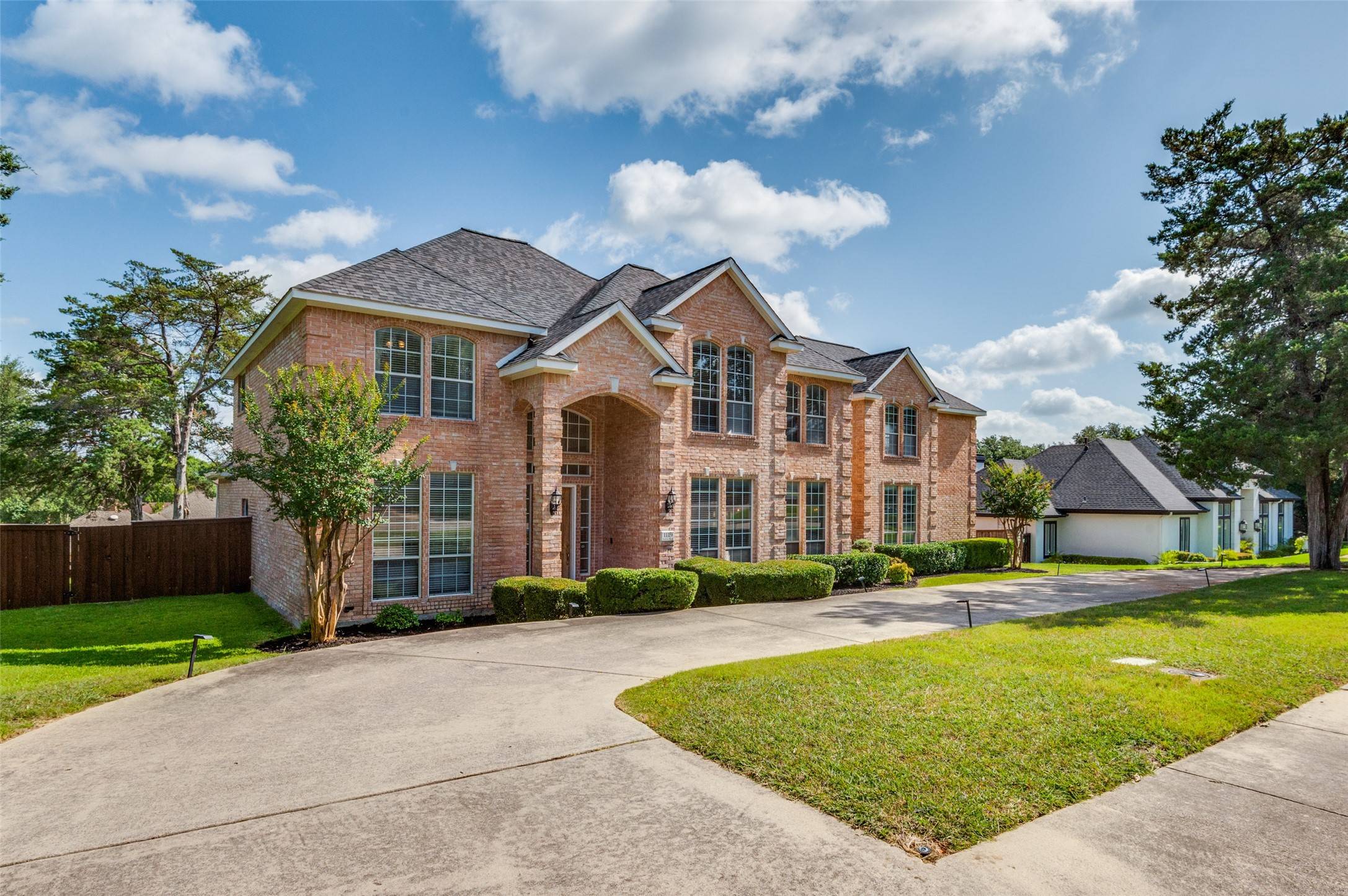 Desoto, TX 75115,1119 Shallow Bend DR