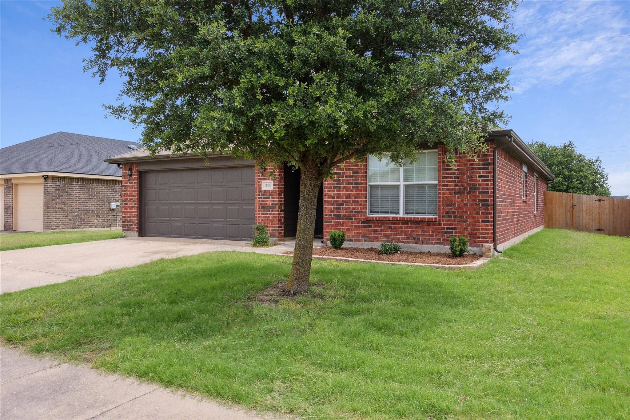 Krum, TX 76249,330 Broken Bow