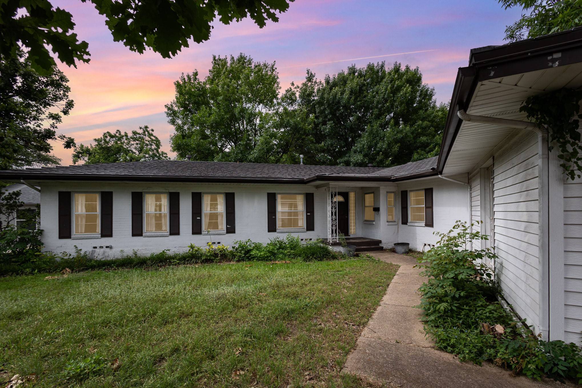 Dallas, TX 75218,567 Peavy RD