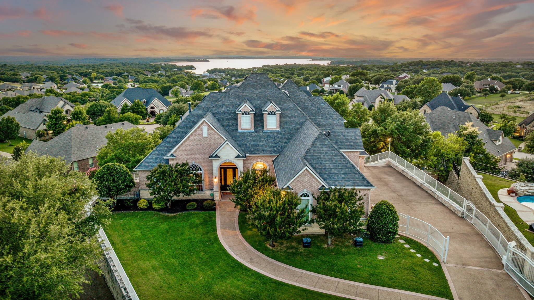 Fort Worth, TX 76179,8800 Summit Point CT