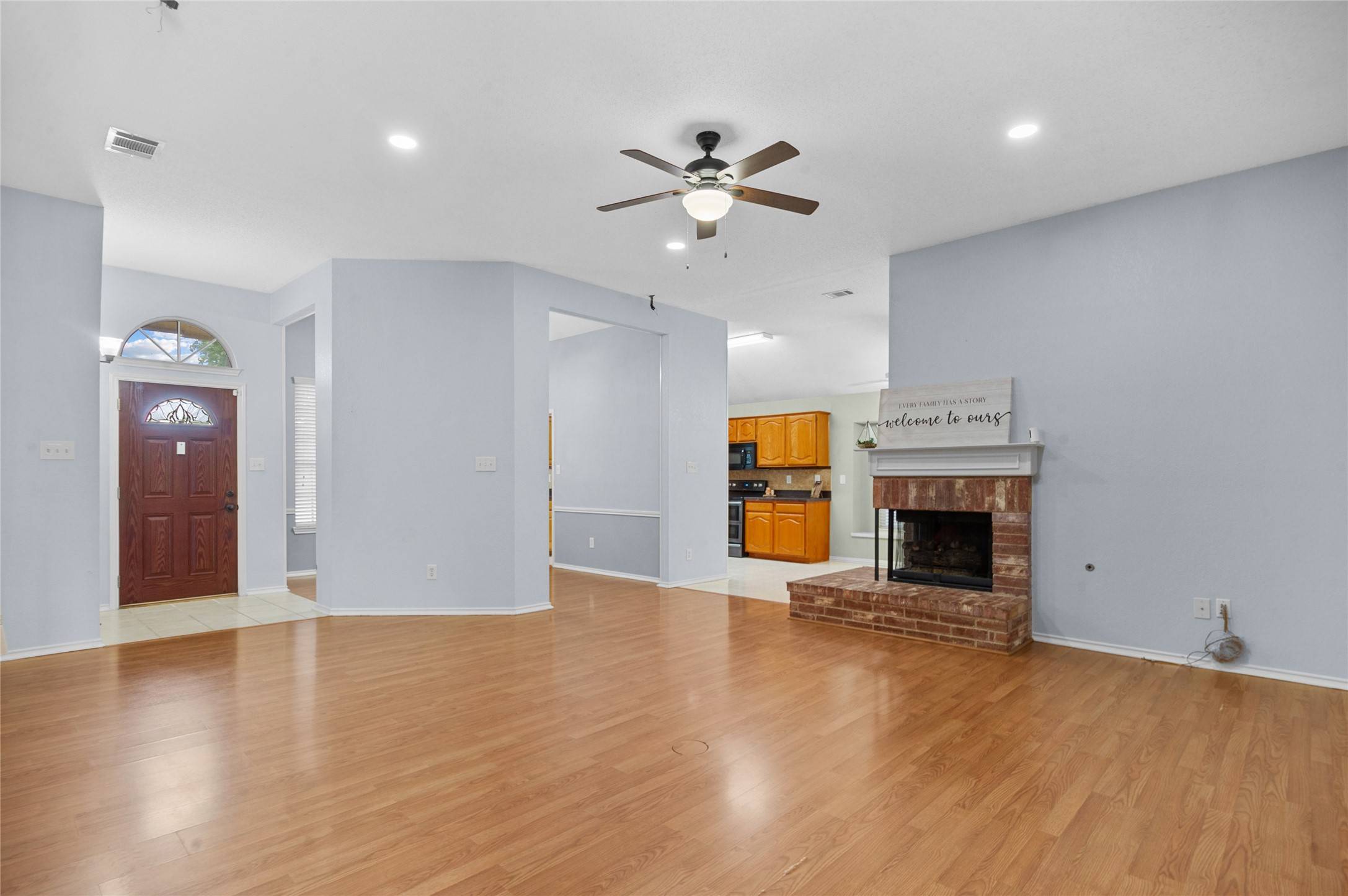 Garland, TX 75040,2726 Crosslands DR