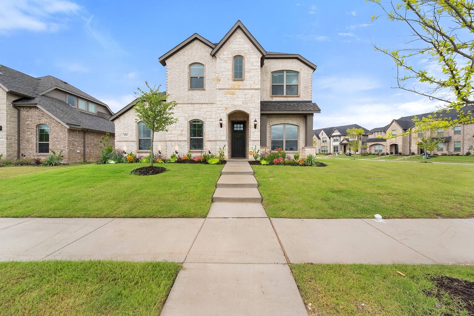 Waxahachie, TX 75165,458 Red Maple RD