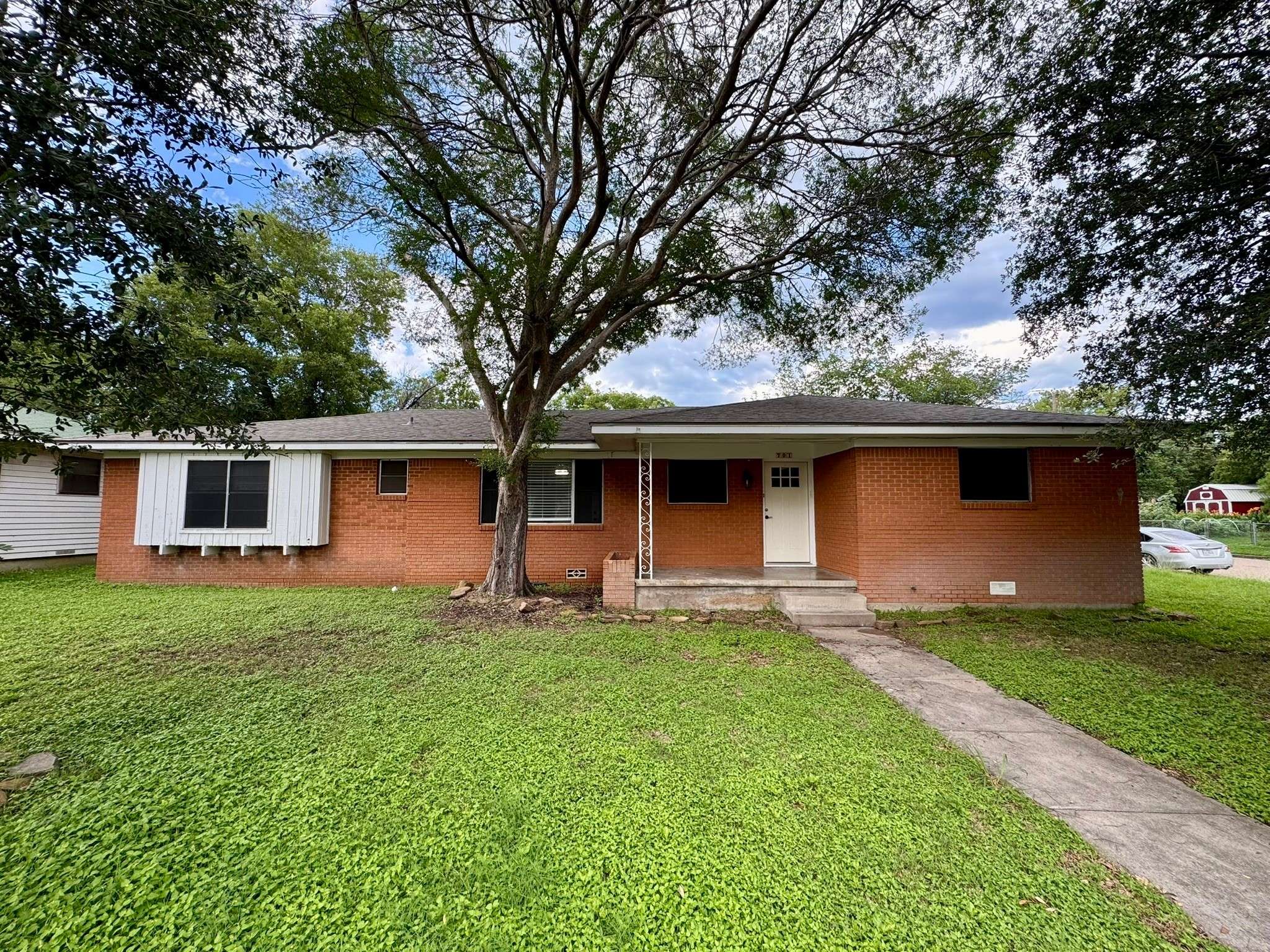 Waco, TX 76705,701 N Joyce ST