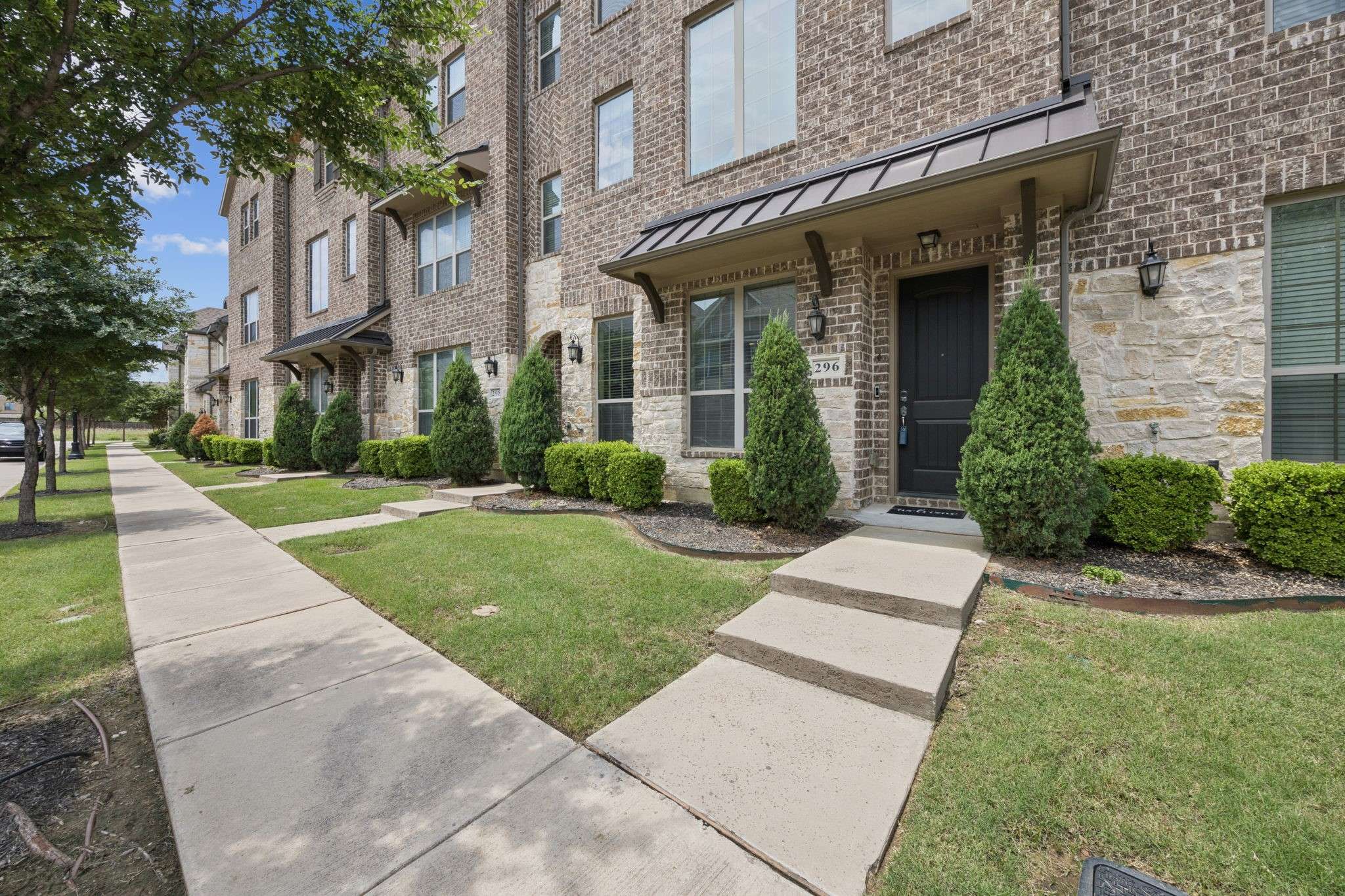 Lewisville, TX 75056,296 Ferndale ST
