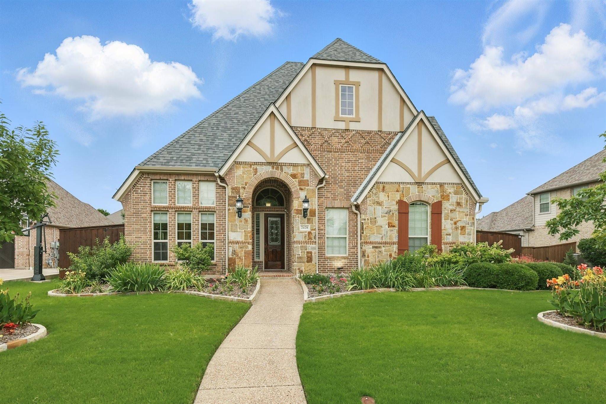 Trophy Club, TX 76262,2428 Lilyfield DR