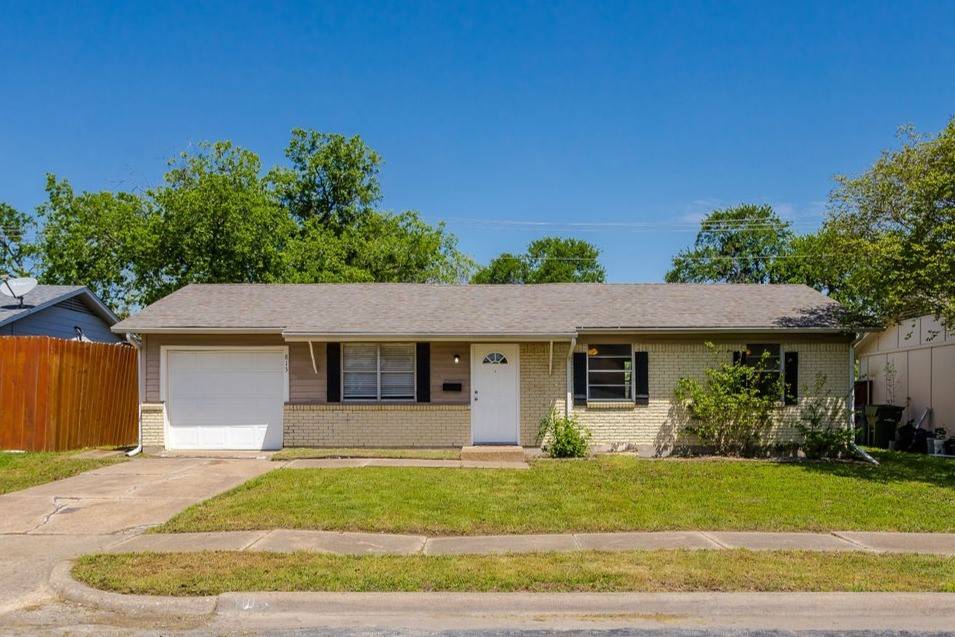 Garland, TX 75040,813 RosewoodHills DR