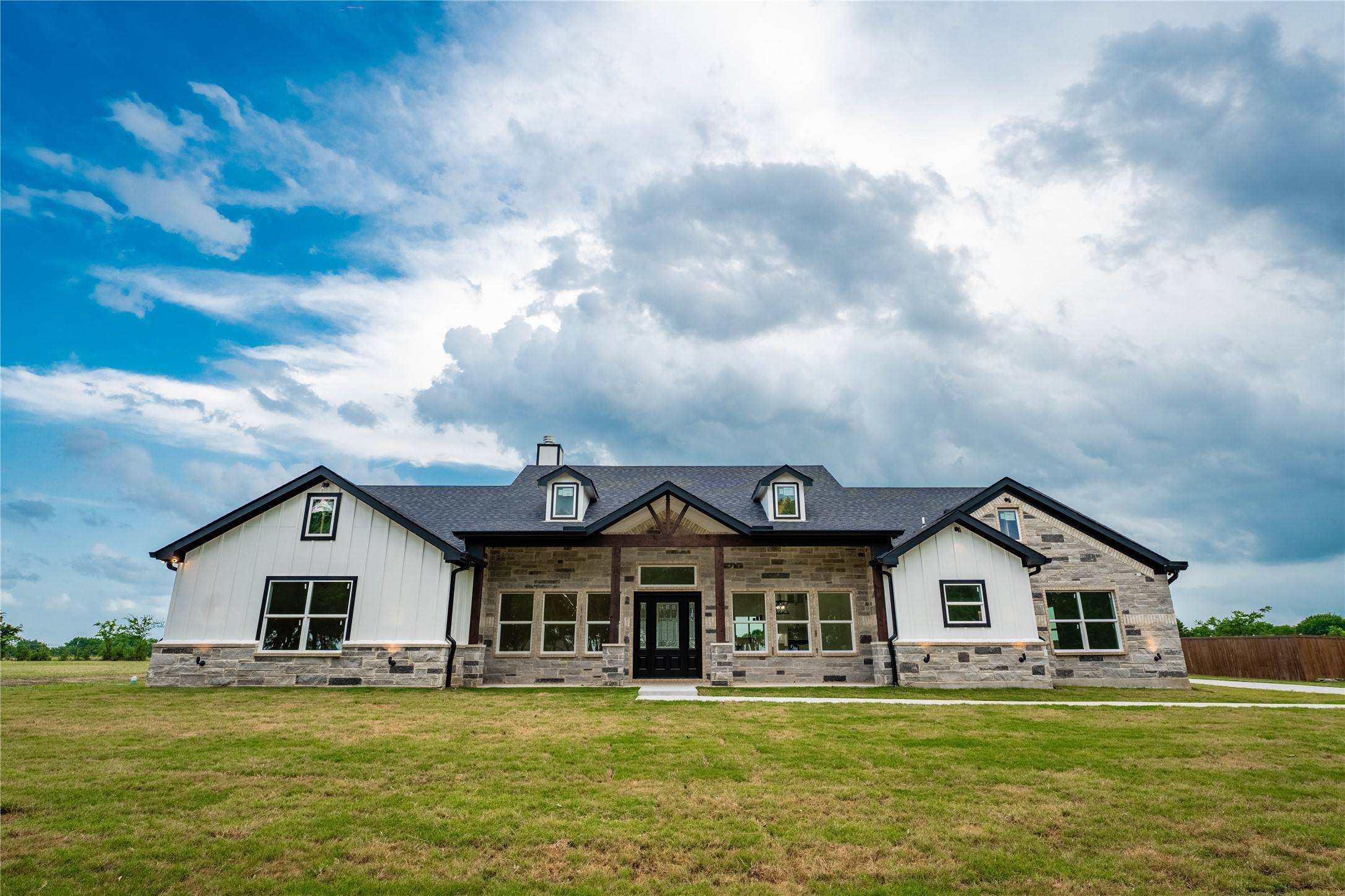 Trenton, TX 75490,375 County Road 4925
