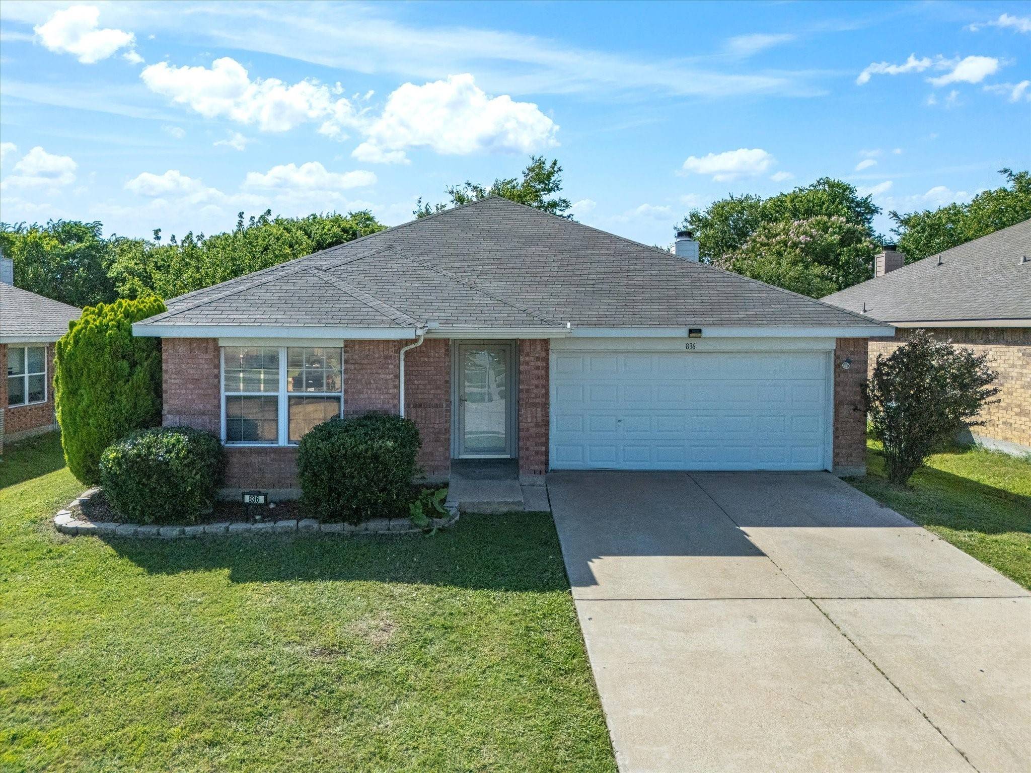 Burleson, TX 76028,836 Cedar Ridge LN