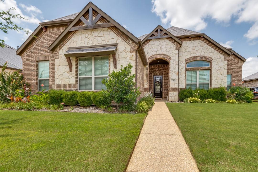 Arlington, TX 76001,7302 Vicari DR