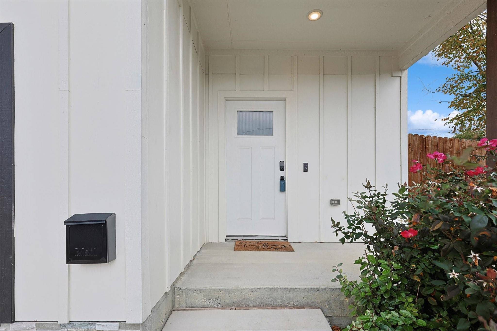 Fort Worth, TX 76116,4912 Ridglea LN