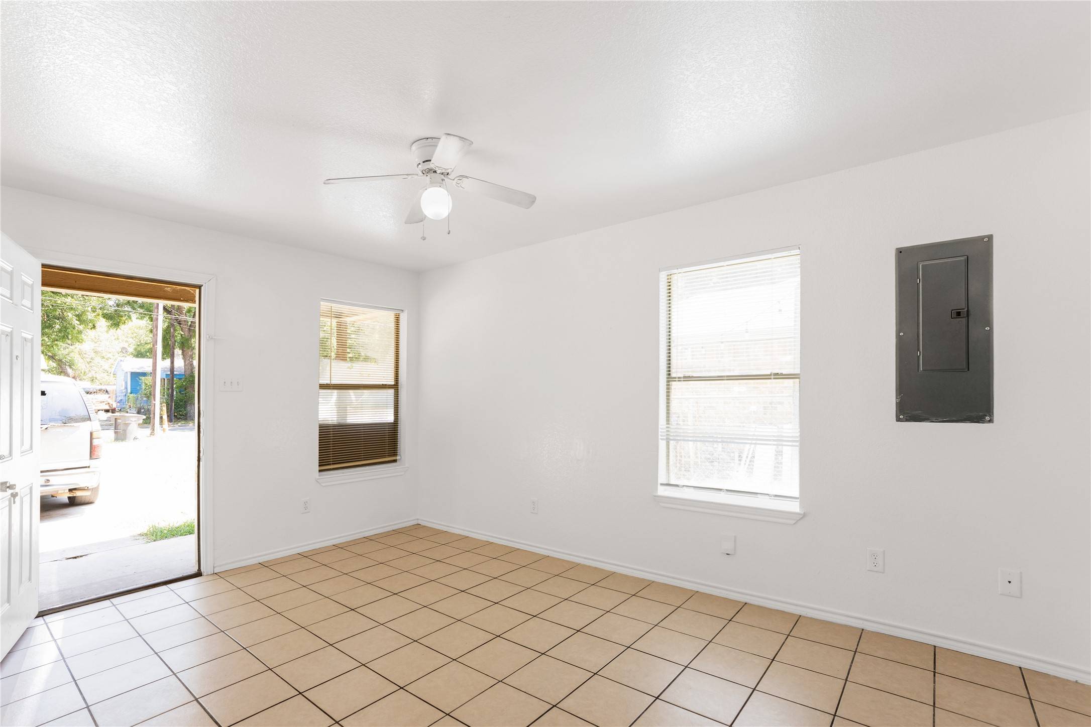 Fort Worth, TX 76114,313 Isbell RD #313/315
