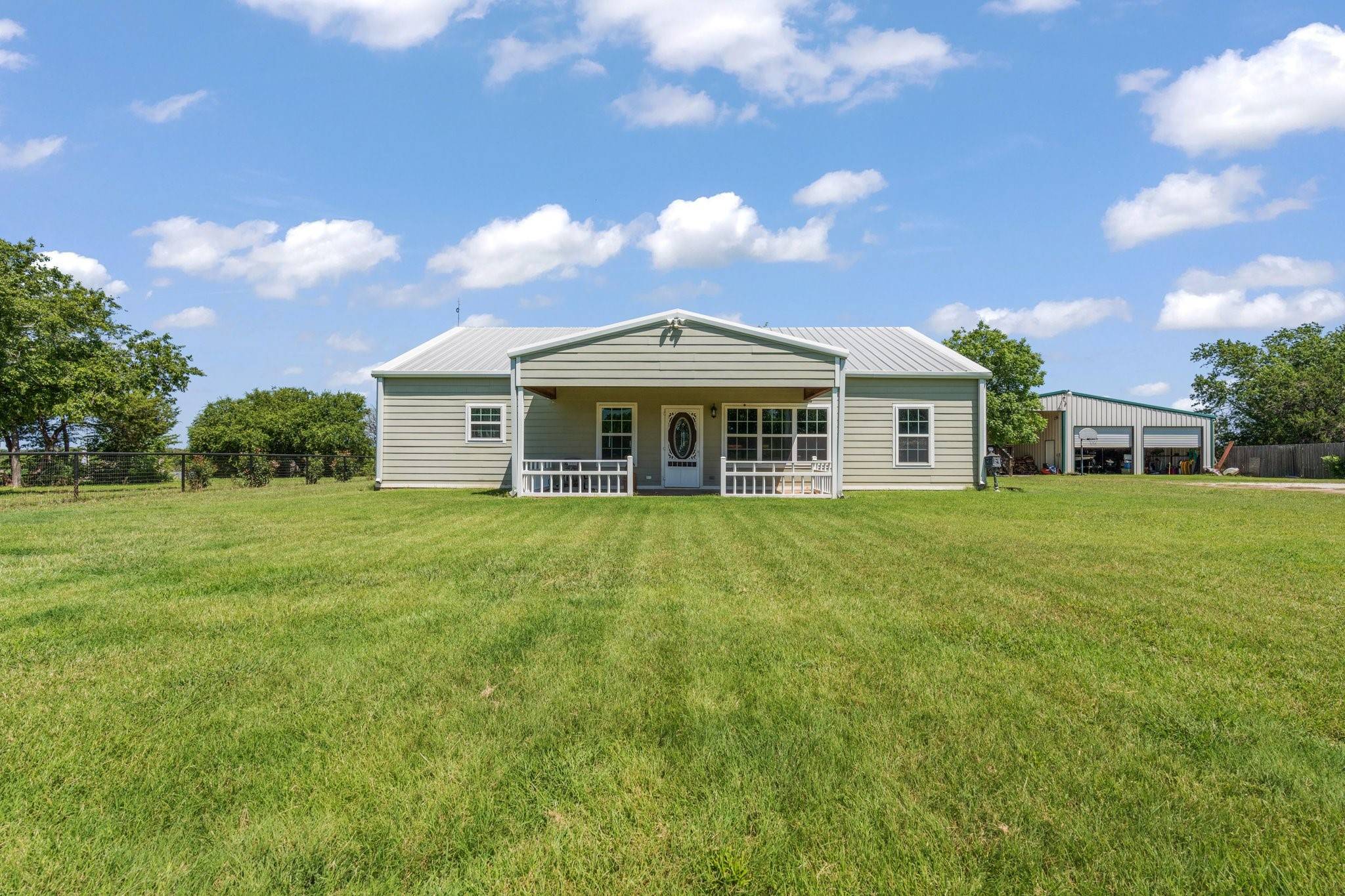 Whitney, TX 76692,114 Private Road 22223