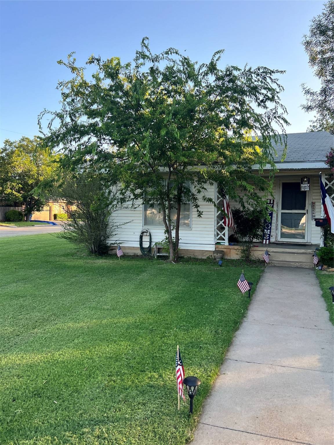 Brownwood, TX 76801,2113 4th ST