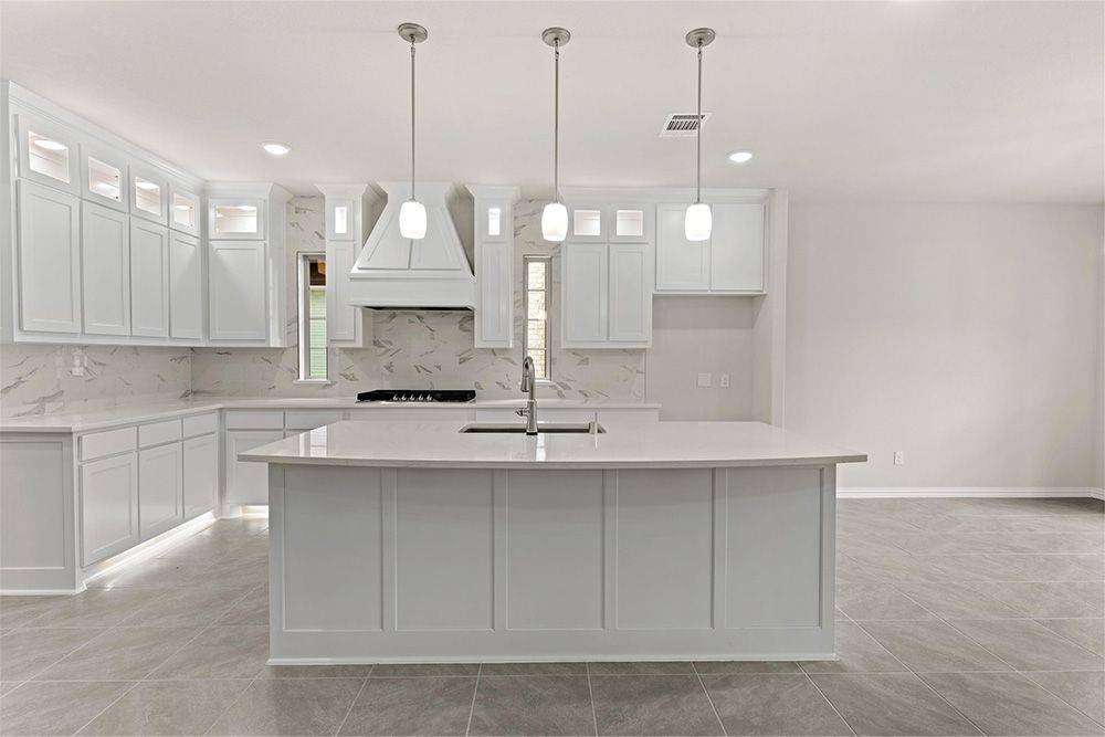 Burleson, TX 76028,1332 Cash Street